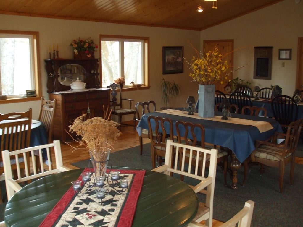 Hansen Guest Ranch Swan Valley Eksteriør bilde